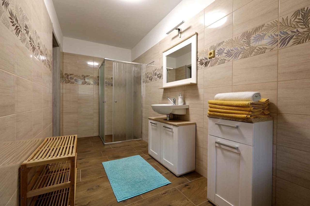 Apartmany Alliss Harrachov Buitenkant foto